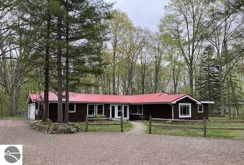 2401 J Maddy Parkway, Interlochen, MI 49643
