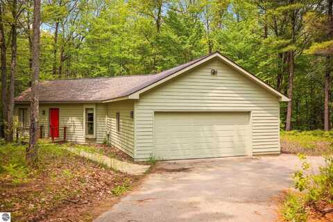 1631 Melody Lane, Interlochen, MI 49643