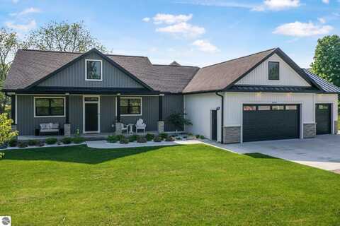 3685 Falconhurst Drive, Traverse City, MI 49685