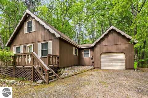 312 Green, Roscommon, MI 48653