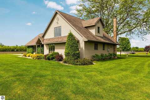 5030 S Isabella Road, Mount Pleasant, MI 48858