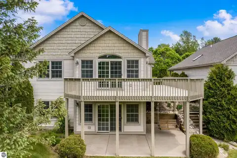 2841 E Crown Drive, Traverse City, MI 49684