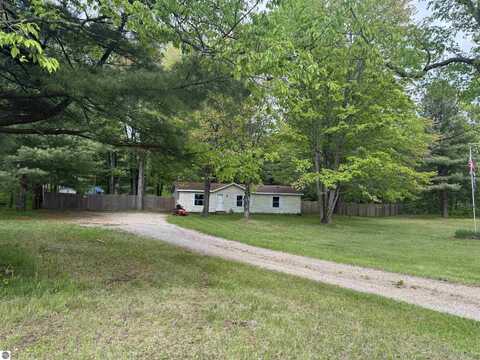 9850 Cadillac Drive, Lake, MI 48632