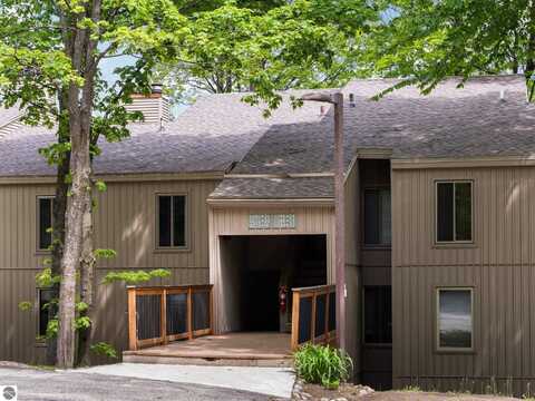 11276 S Cottonwood Drive, Traverse City, MI 49684
