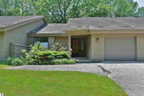 6441 Mission Ridge, Traverse City, MI 49686
