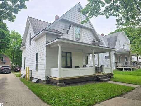820 Wallace Street, Cadillac, MI 49601