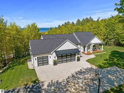 6848 S Carol Ann Drive, Traverse City, MI 49684