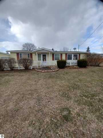10156 Virginia Street, Oscoda, MI 48750