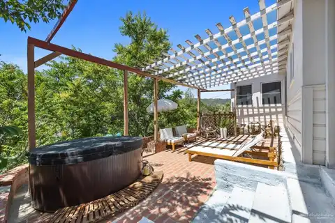 43708 Log Cabin Trails, Lake Hughes, CA 93532
