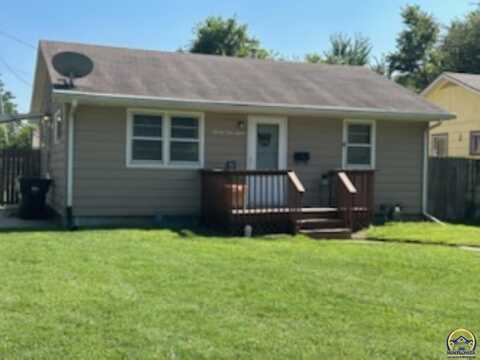 2415 SW Duane ST, Topeka, KS 66606