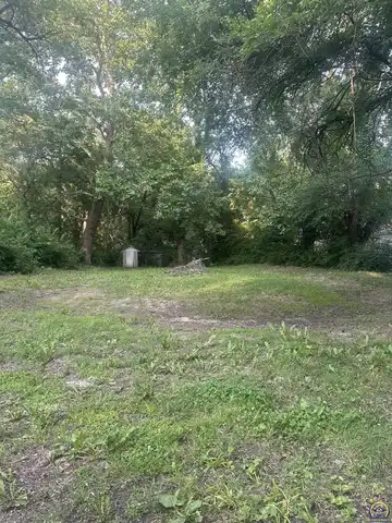 1918 NE Quincy ST, Topeka, KS 66608
