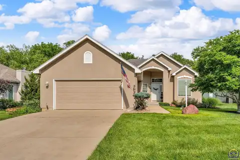 3930 SW Stonybrook DR, Topeka, KS 66610