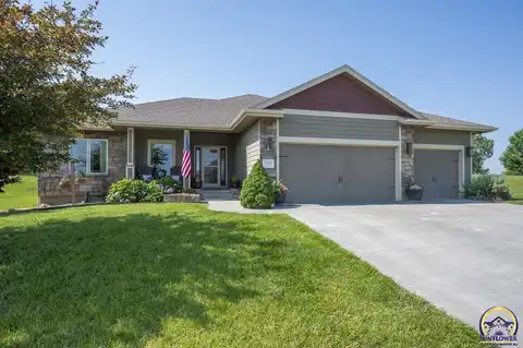 6223 SW 48th LN, Topeka, KS 66610