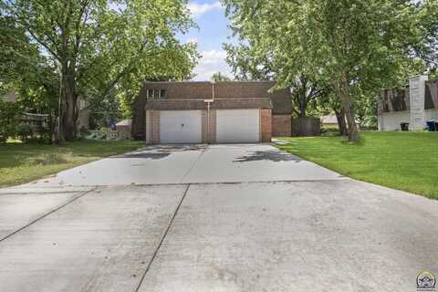 3729 Brush Creek DR, Lawrence, KS 66047