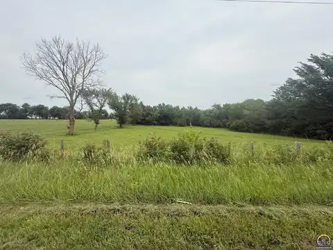 94th Rd, Topeka, KS 66618