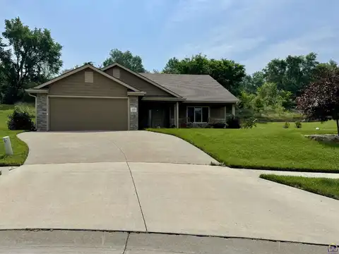 4428 SW Brandywine LN, Topeka, KS 66610