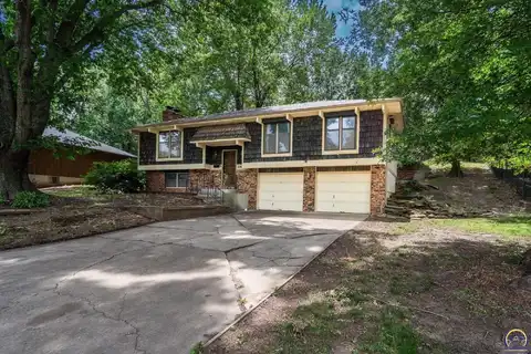 2309 SW 33rd ST, Topeka, KS 66611