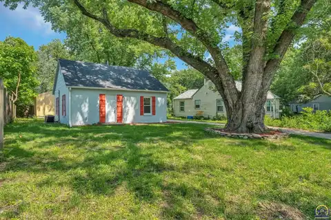 424 NE Sumner ST, Topeka, KS 66616