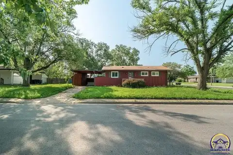 7130 SW Wheatfield LN, Topeka, KS 66619