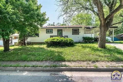 7126 SW Wheatfield LN, Topeka, KS 66619