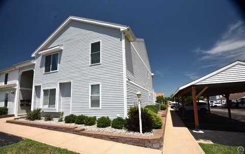 5849 SW 22nd Ter, Topeka, KS 66614