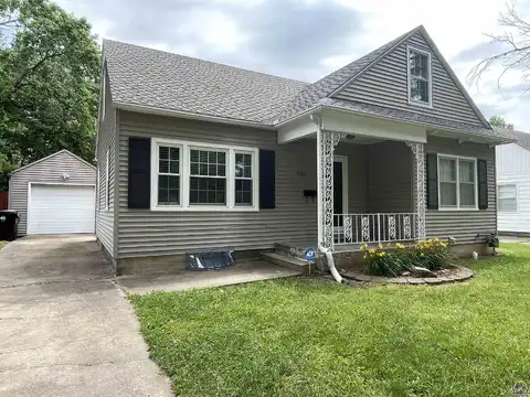 1120 SW Collins AVE, Topeka, KS 66604