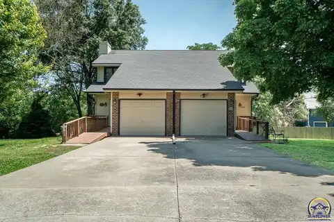 3424 SE Walnut DR, Topeka, KS 66605