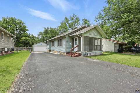 731 SW MacVicar AVE, Topeka, KS 66606