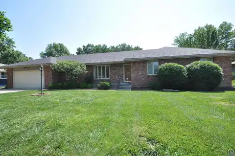 3112 SE Arbor DR, Topeka, KS 66605
