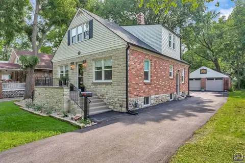 627 SW Medford AVE, Topeka, KS 66606