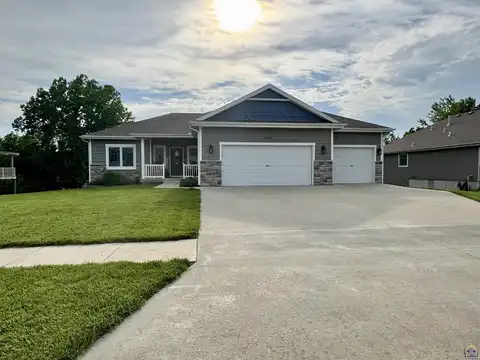 4305 SW Shenandoah RD, Topeka, KS 66610