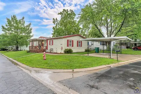 208 SE 48th ST, Topeka, KS 66609