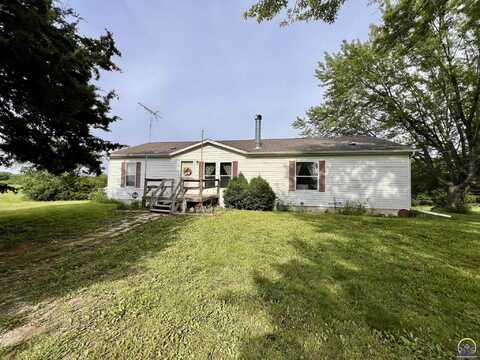 8872 Kingman RD, Oskaloosa, KS 66066