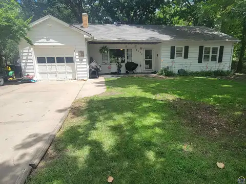 2026 SW Quivira DR, Topeka, KS 66604