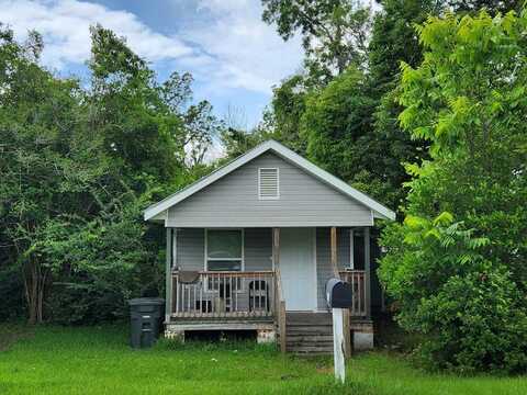 110 4th Ave., Thomasville, GA 31792