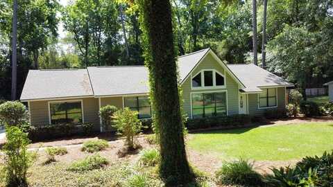 206 Live Oak Circle, Thomasville, GA 31792