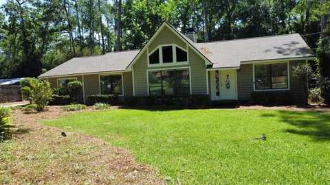 206 Live Oak Circle, Thomasville, GA 31792