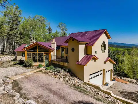 41 Rio Arriba Dr, Angel Fire, NM 87710