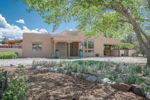 350 Monte Vista Road, Taos, NM 87571