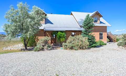27 Day Ln, El Prado, NM 87529