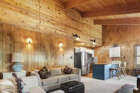 44 Mammoth Mountain Rd, Angel Fire, NM 87710