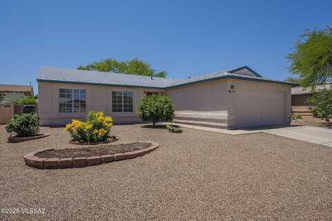 8954 E Pomegranate Street, Tucson, AZ 85730