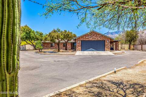 9840 N Desert Sky Road, Tucson, AZ 85737