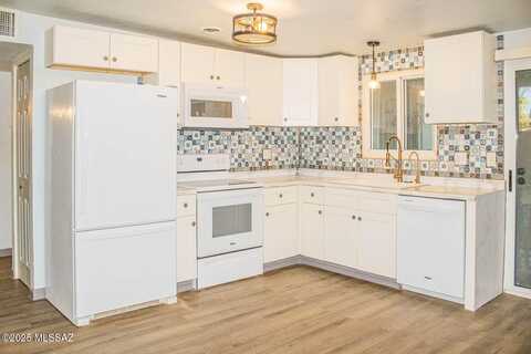 143 W Mossman Road, Tucson, AZ 85706
