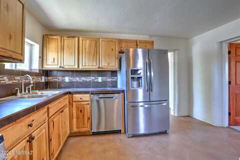 1125 W Huron Street, Tucson, AZ 85745