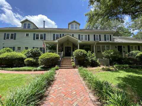 116 W 5th South Street, Summerville, SC 29483