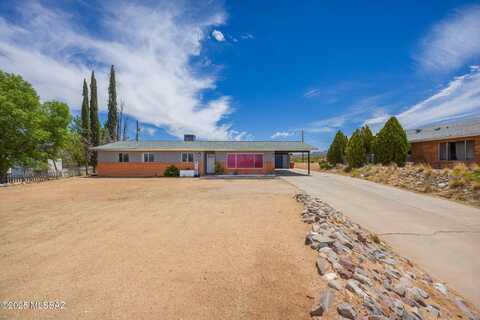 370 E Silverwood Lane, Benson, AZ 85602