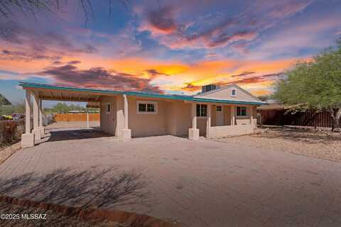 706 N Silverbell Road, Tucson, AZ 85745