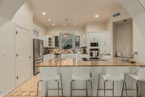 6859 N Placita Chula Vista, Tucson, AZ 85704