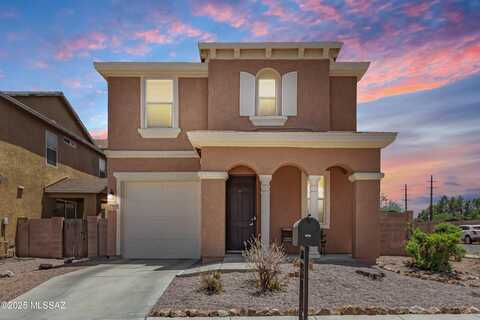 7952 E Revolution Loop, Tucson, AZ 85730